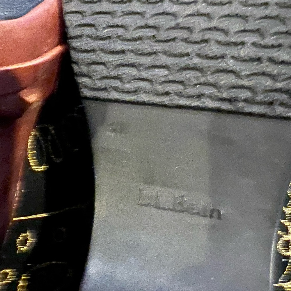 L.L Bean 41 Leather Clog - image 7